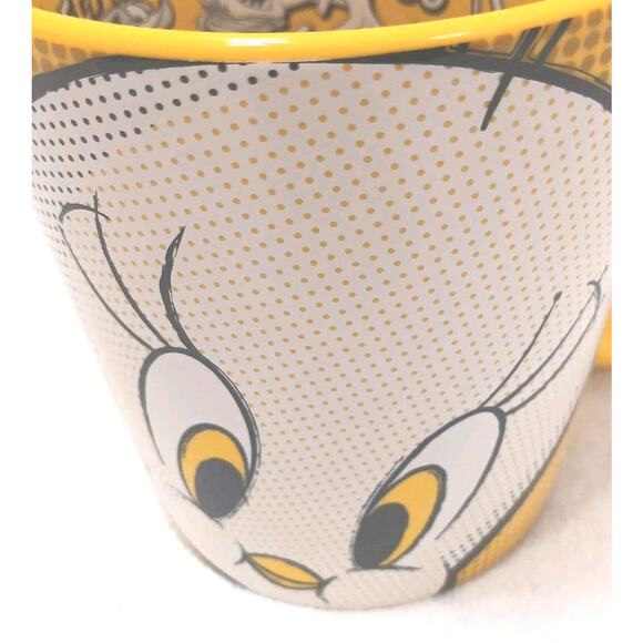 Six Flags Magic Mountain Looney Tunes Tweety Bird YELLOW Ceramic Wide Mug Cup - Picture 2 of 16